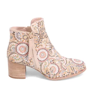 Django & Juliette Women's Niny in Beige