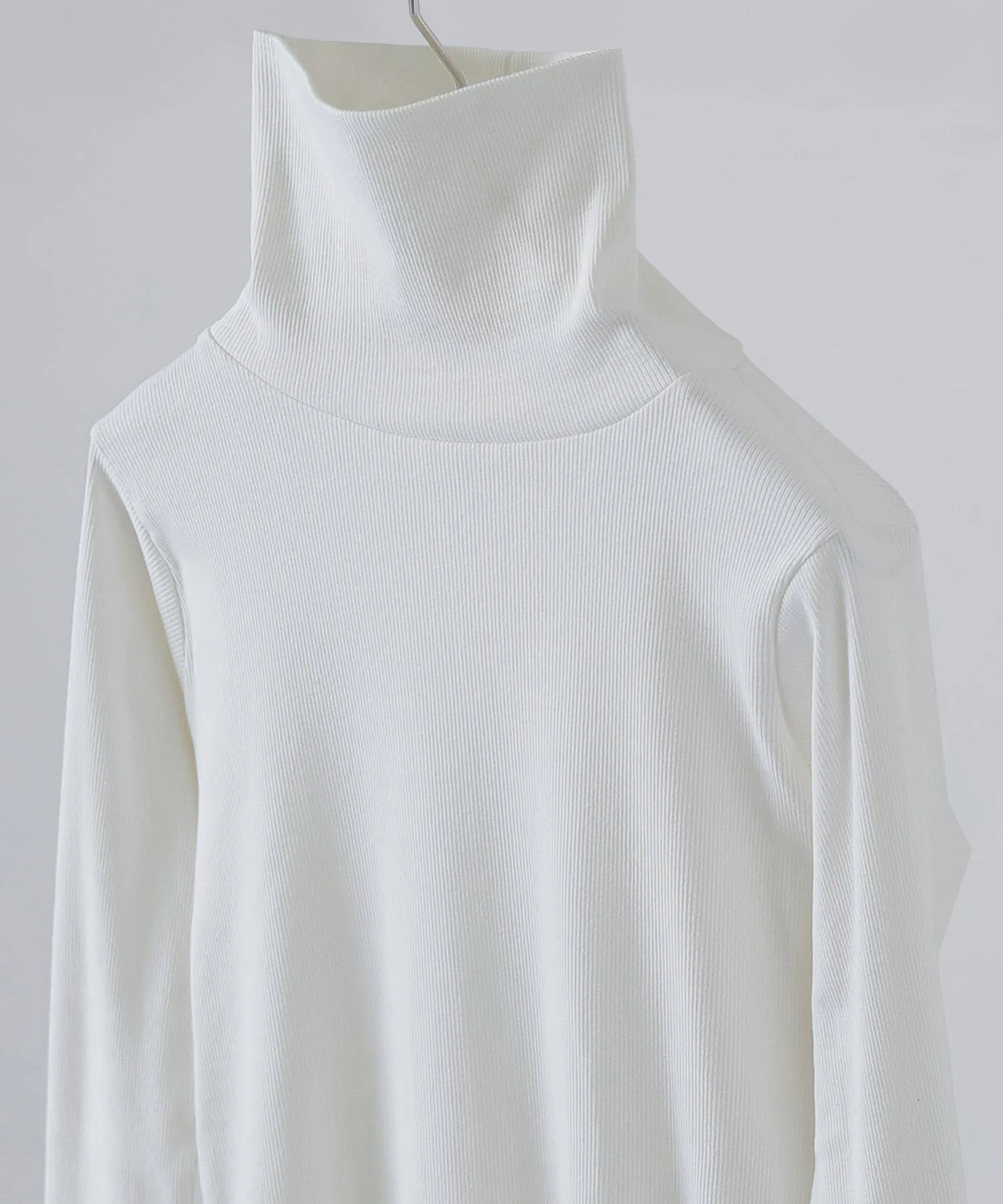 High-neck cotton rib tops