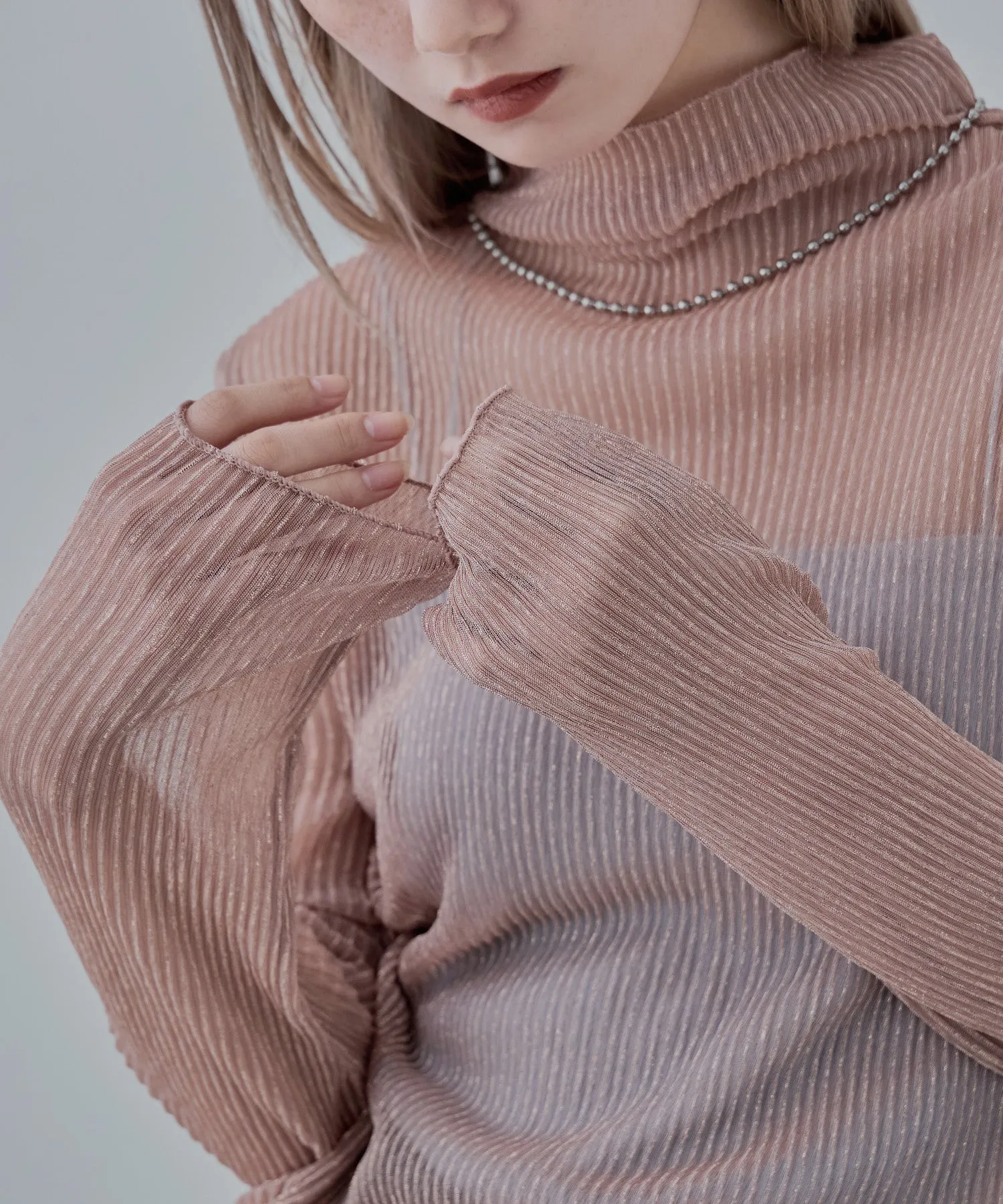 Lame sheer pleats high-neck tops
