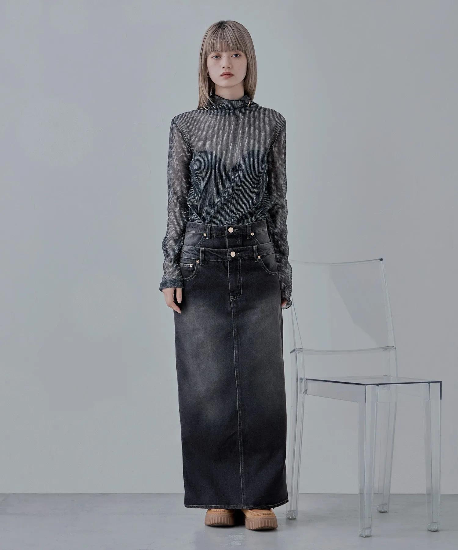 Lame sheer pleats high-neck tops