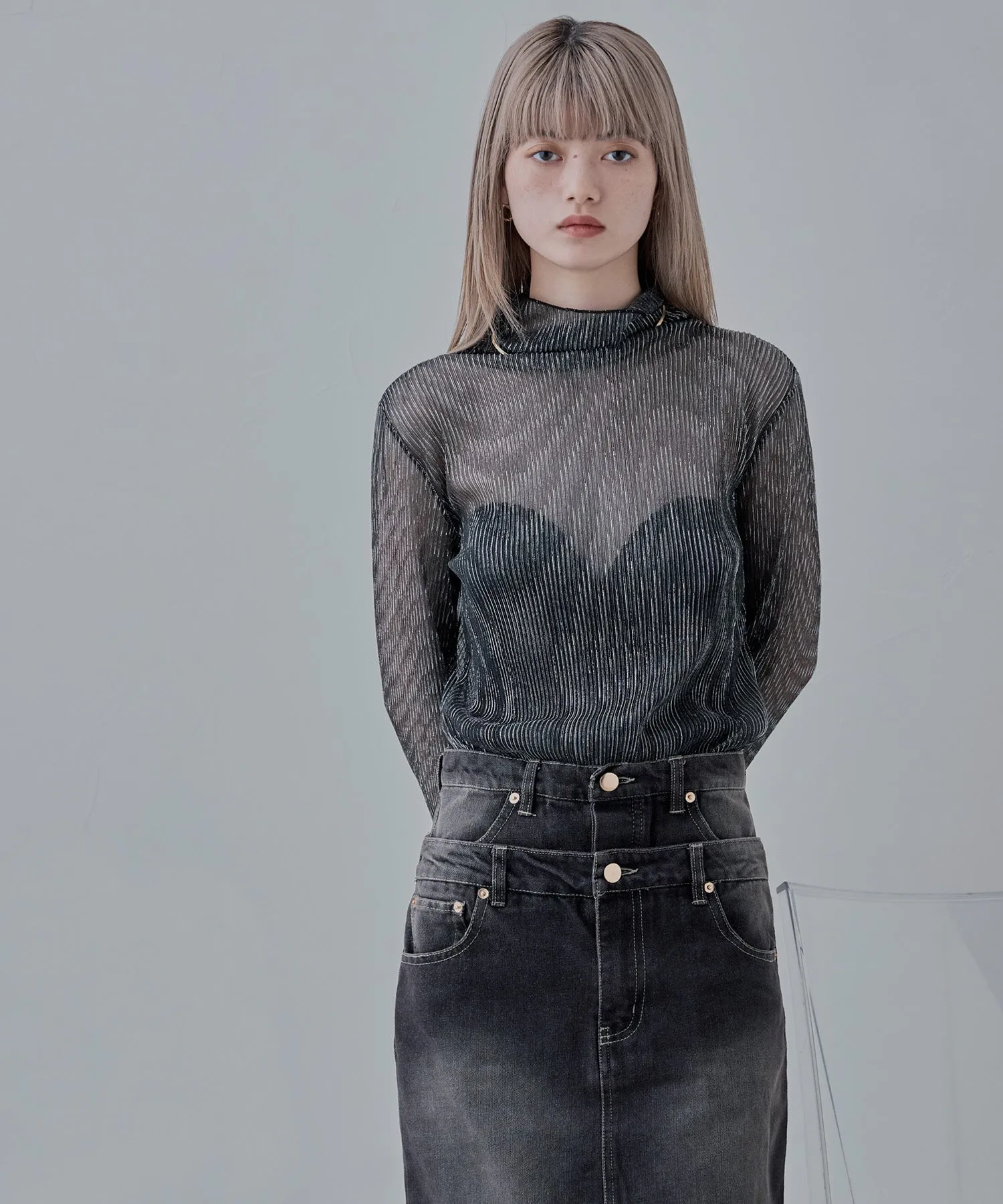 Lame sheer pleats high-neck tops
