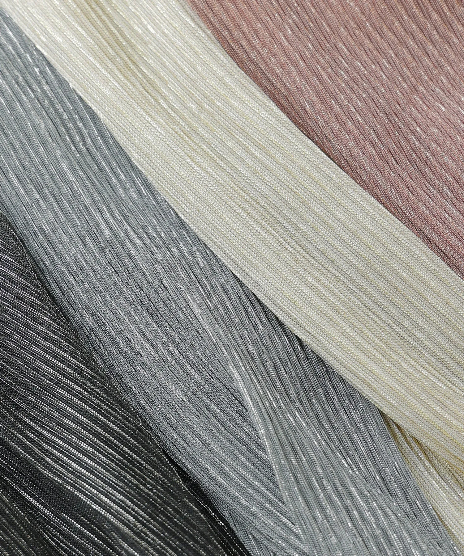 Lame sheer pleats high-neck tops