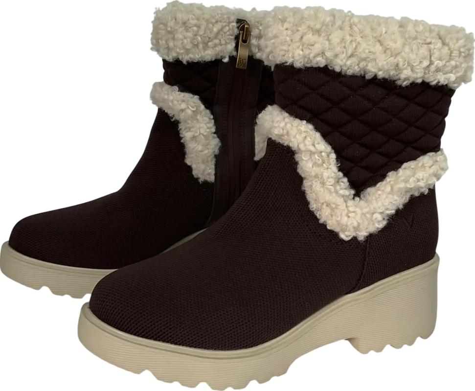 vivaia Brown Fluffy Round-toe Platform Chunky Wedge Boots UK 4 EU 37 