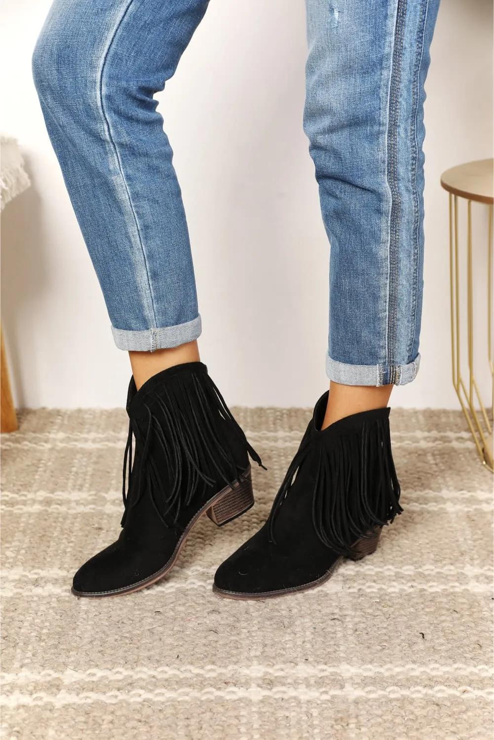 Wild West Chic: Legend Women's Fringe Cowboy Western Ankle Boots